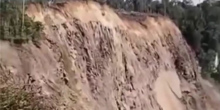 Tanah Runtuh Besar Jejas Empangan Sipulak, Penduduk Diingatkan Sedia Hadapi Banjir Kilat