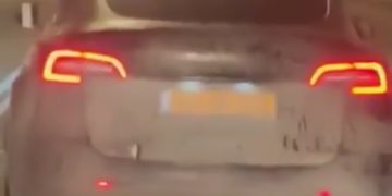 Pendatang Haram Israel Halang Laluan Ambulans Palestin Dengan Kereta Di Baitulmaqdis
