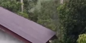 Detik Menakutkan Ketika Banjir Kilat Melanda