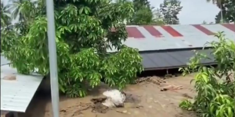 Rumah Tenggelam Dalam Lumpur Di Aceh: Apabila Alam Mengambil Semula Ruangnya