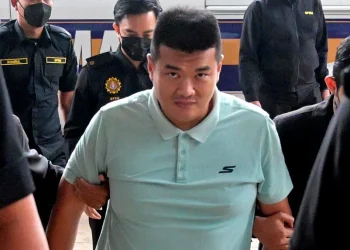 Albert Tei Hadapi 4 Tuduhan Beri Suapan RM176,829.03 Kepada Shamsul Iskandar