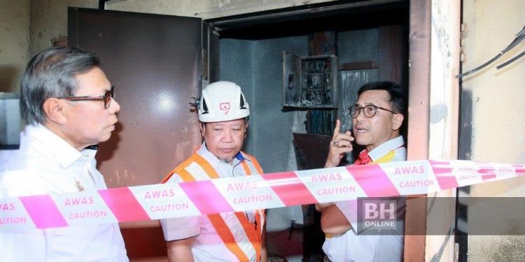 Lebih 20 Hari Penduduk Bergelap, Kerajaan Selangor Adakan Mesyuarat Isnin Ini Cari Penyelesaian