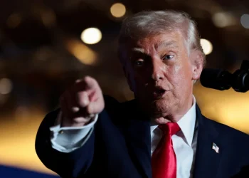 Trump Izin Syarikat AS Teroka Rizab Sumber Minyak Mentah Di Venezuela