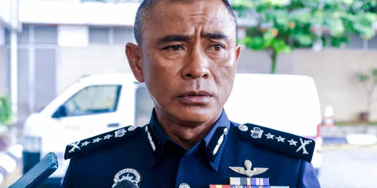 Polis Siasat Laporan Pendedahan Maklumat Peribadi Bekas Panglima Tentera Darat