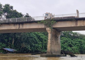 Tunggul Kayu Hentam Jambatan Padang Tengku, JKR Sahkan Struktur Selamat Dilalui