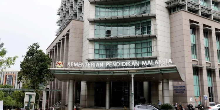 KPM Junjung Titah Yang Di-Pertuan Agong