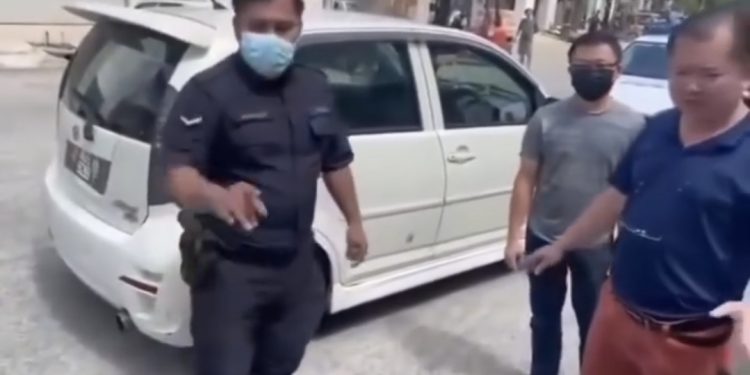 Video Sudut Wanita Maki, Ludah Polis Baru Ini Pula Tersebar…