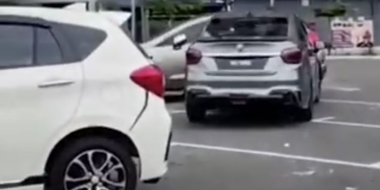 Tertekan Pedal Minyak Punca Kemalangan…