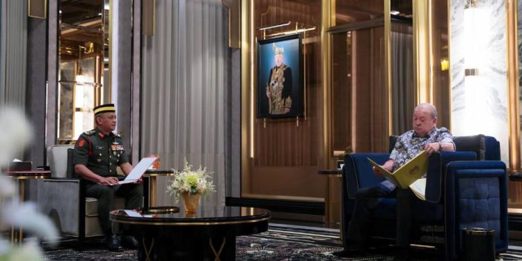 TERKINI: Agong Zahir Nasihat Tegas, Pastikan Warga Tentera Darat Junjung Integriti, Amanah