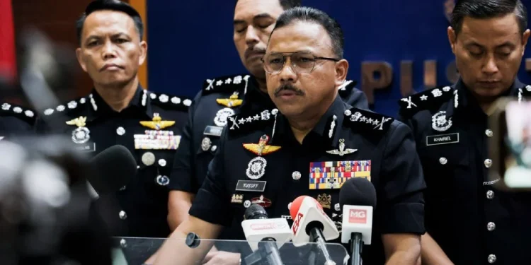 Pengeboman 11 Stesen Minyak Di Selatan Thailand: Polis Buru Suspek Larikan Diri Ke Malaysia