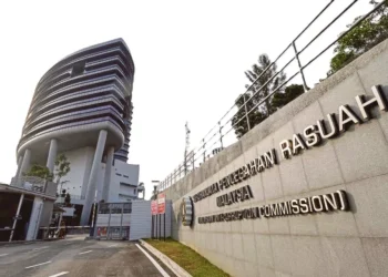 Lima Direman Kes Rasuah Pegawai Kanan TLDM