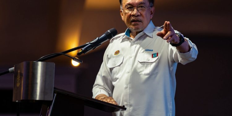 Tempoh 10 tahun Cukup Untuk Berkhidmat Sebagai PM Kalau Ikhlas – Anwar