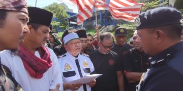 Lebih 300 NGO Serah Memorandum: MPS Dikritik, IPD Gombak Dipuji