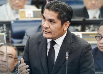 Mengapa Masih Belum Ada Arahan ‘Work From Home’? – Radzi Jidin