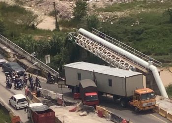 Jambatan Dua Lorong Untuk Keluar Masuk Ke Bandar Puncak Alam….