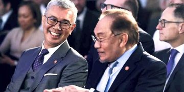 Rekod Pelaburan RM426.7 Bilion: Anwar Puji Tengku Zafrul?