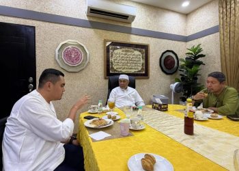 Akmal Anggap Zahid Seperti Bapa, Sangat Istimewa