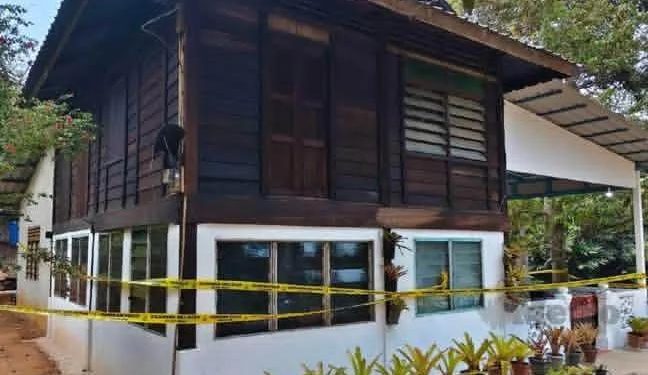 Anak Bunuh Ibu Bapa Di Merbok Terbongkar Selepas 3 Hari, Bau Busuk Cetus Curiga