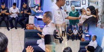 Agong, Raja Permaisuri Agong Beri Sumbangan Kepada Nor Nadia