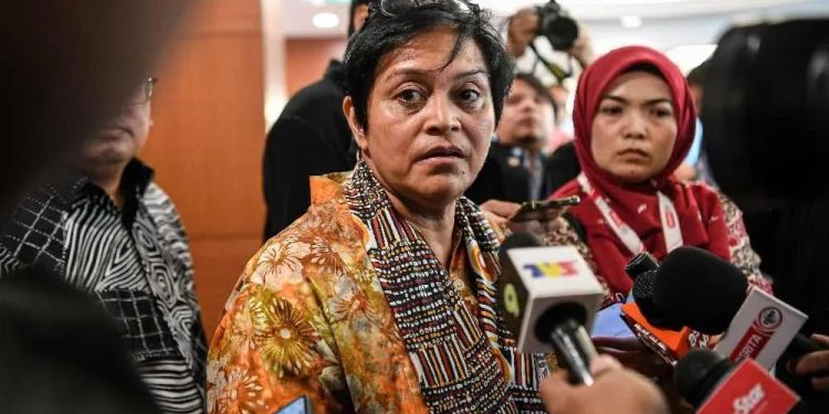 127.3 Hektar Pulau Sebatik Milik Indonesia? Azalina Minta Rujuk Peguam Negara