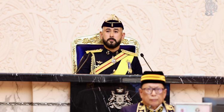 Tunku Mahkota Ismail Mahu Kerajaan Johor Sifarkan 6,500 Ketua Isi Rumah Miskin, Percepatkan Projek Sistem Transit Rel