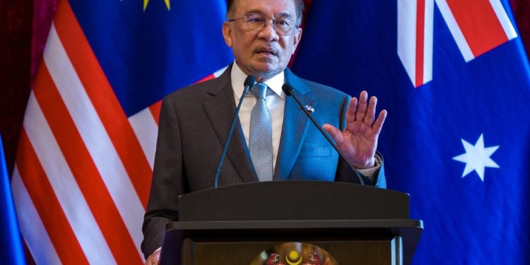 Malaysia Tidak Akan Jual Minyak Negara Tanpa Pertimbangan Strategik Yang Teliti – PM Anwar