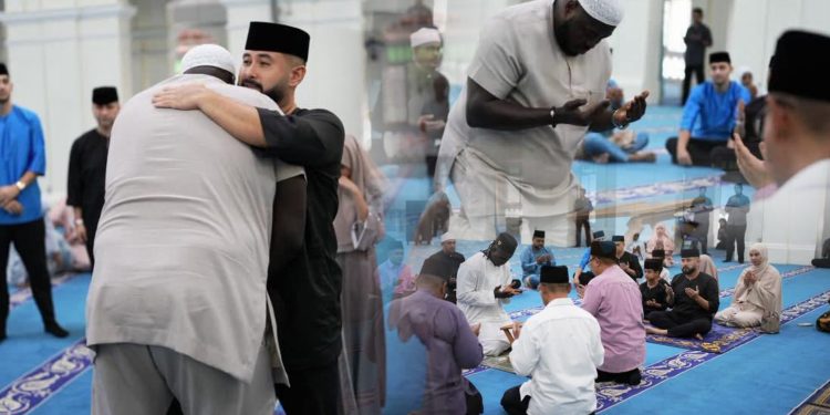 Staf JDT Peluk Islam Disaksikan Tunku Mahkota Ismail Di Masjid Jamek Pasir Pelangi