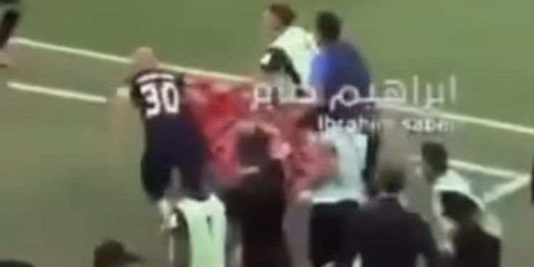 Natxo Insa ‘Angkat Stretcher’ Demi Jairo