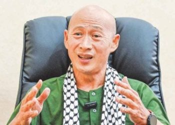 Individu Dapat Gelaran Tun, Tan Sri, Datuk Seri, Datuk Patut Pertahankan Institusi Raja