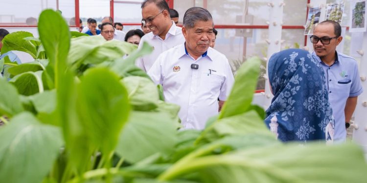 ‘Mungkin Akan Ada Sedikit Tekanan Pada Harga Makanan’ – Mohamad Sabu