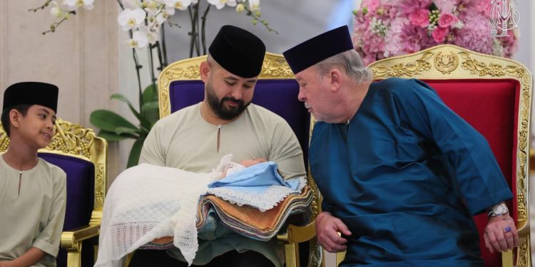 Majlis Berandam Surai Tunku Khadeeja Khayra Iskandariah Di Istana Bukit Serene