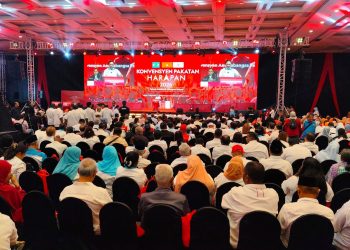 Laungan ‘Tolak UMNO’, ‘Pengkhianat’, ‘Reformasi’ Di Konvensyen Pakatan Harapan Johor
