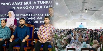 Tunku Mahkota Ismail Hadir Jamuan Teh Bersama Rakyat