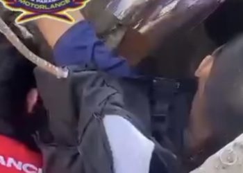 Penunggang Motosikal Cedera Parah, Bahu Tertusuk Besi