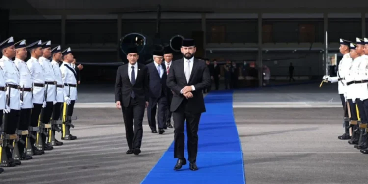 Kemajuan Johor Adalah Kerana TMJ…Diikuti Onn Hafiz…Yang Lain Sila Senyap…