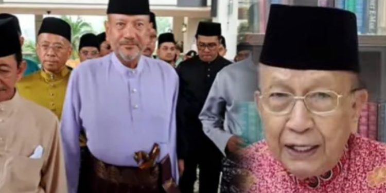 “Sekarang Dah Raja, Tumpukan Taat Setia” – Rais Yatim