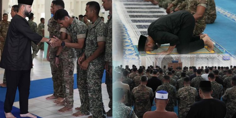 Tunku Mahkota Ismail Tunai Solat Jumaat Bersama Anggota Tentera