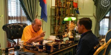 Yang di-Pertuan Agong Menerima Menghadap MB Johor