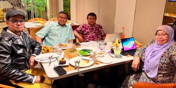 Lokman Adam Adakan Perbincangan Dengan Anggota PKR?