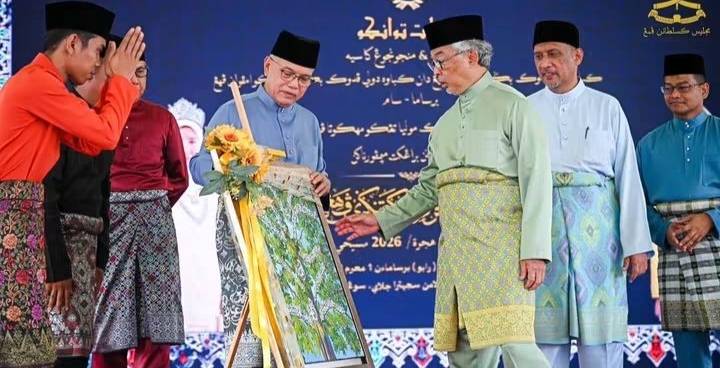 Jangan Sampai Biduk Ditumpangkan Mahu Menentukan Haluan Nakhoda – Sultan