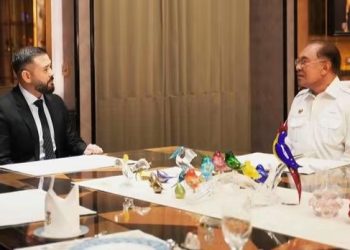 “That Is TMJ Style Power Lah” – Reaksi Netizen Selepas PM Anwar Menghadap Tunku Mahkota Ismail