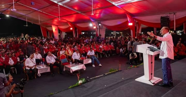 “Saya Bukan Pergi Depan Angguk, Angguk, Angguk… Saya Perdana Menteri” – PM Anwar