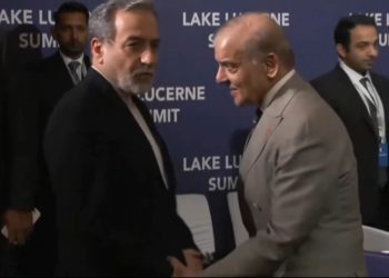 Iran Tolak Jabat Tangan Dengan AS, Rundingan Damai Bertukar Tegang