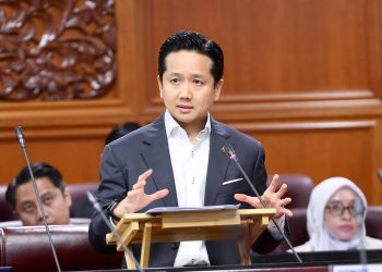 Pasaran Karbon Di Sarawak Lindungi Hutan, Tidak Pinggir Komuniti Tempatan – Arthur