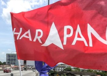 Pemuda PH Gesa Menteri, Timbalan Menteri BN Letak Jawatan Kabinet