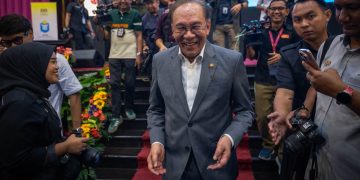 Negara Mewarisi Longgokan Hutang Yang Banyak – PMX Anwar