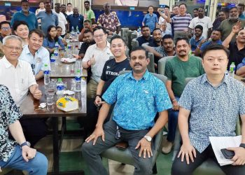 Pengusaha Bas Lori Negeri Sembilan Jumpa Pemimpin BN Wee Ka Siong