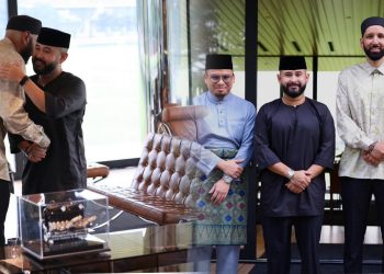 Tunku Mahkota Ismail Terima Menghadap Dr. Omar Suleiman
