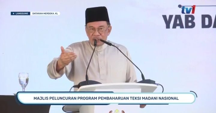 Pemandu Teksi Sedih Anwar Dipenjarakan