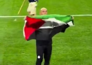 Jurulatih Mesir Julang Bendera Palestin Selepas Singkir Australia Di Piala Dunia